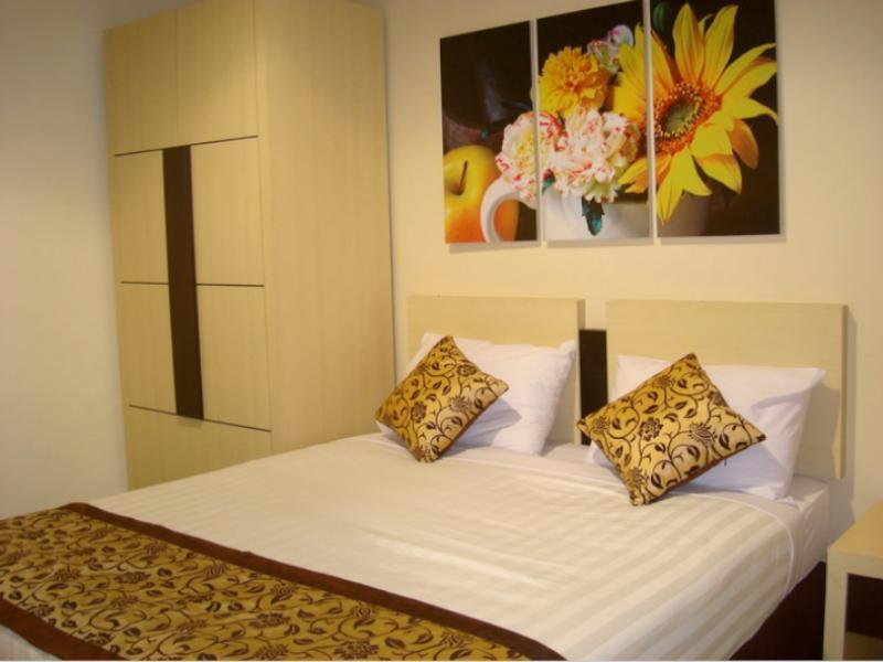 Srikandi Guesthouse Malang Eksteriør billede